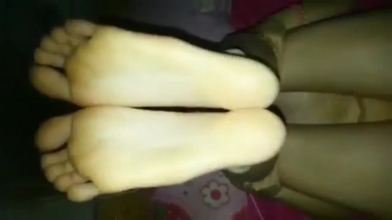 国产经典自拍白嫩美乳邻家姐姐寂寞求操被内射中出