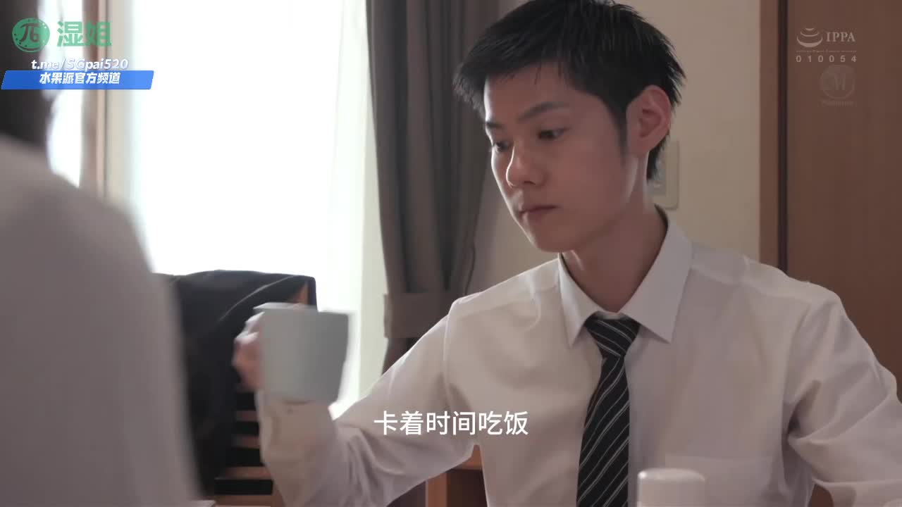 水果派 250607E 老公做爱太搞笑，不如就让大哥操番号：JUL-695#三浦步美 #熟女 #出轨 #NTR #人妻