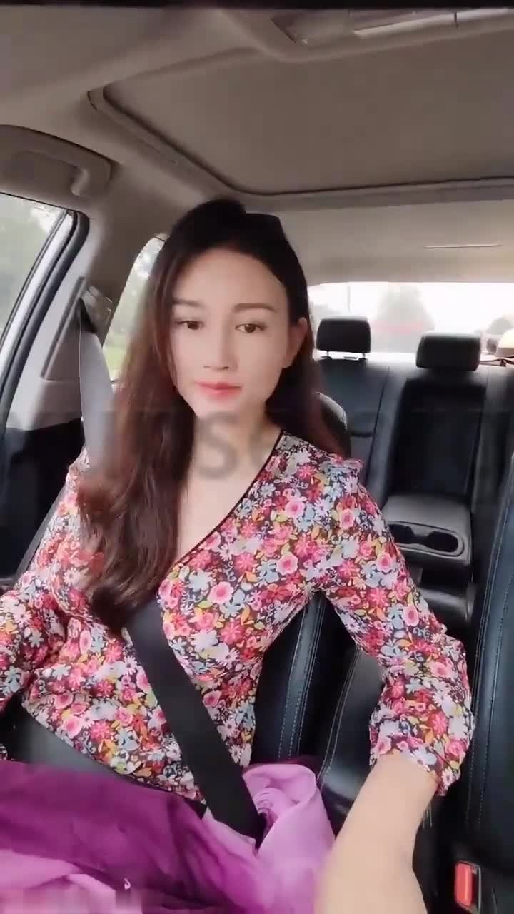 2048.vip-精品推荐【【人前露出】【不知天地为何物】不正经的滴滴女司机，乘客面前露出勾引