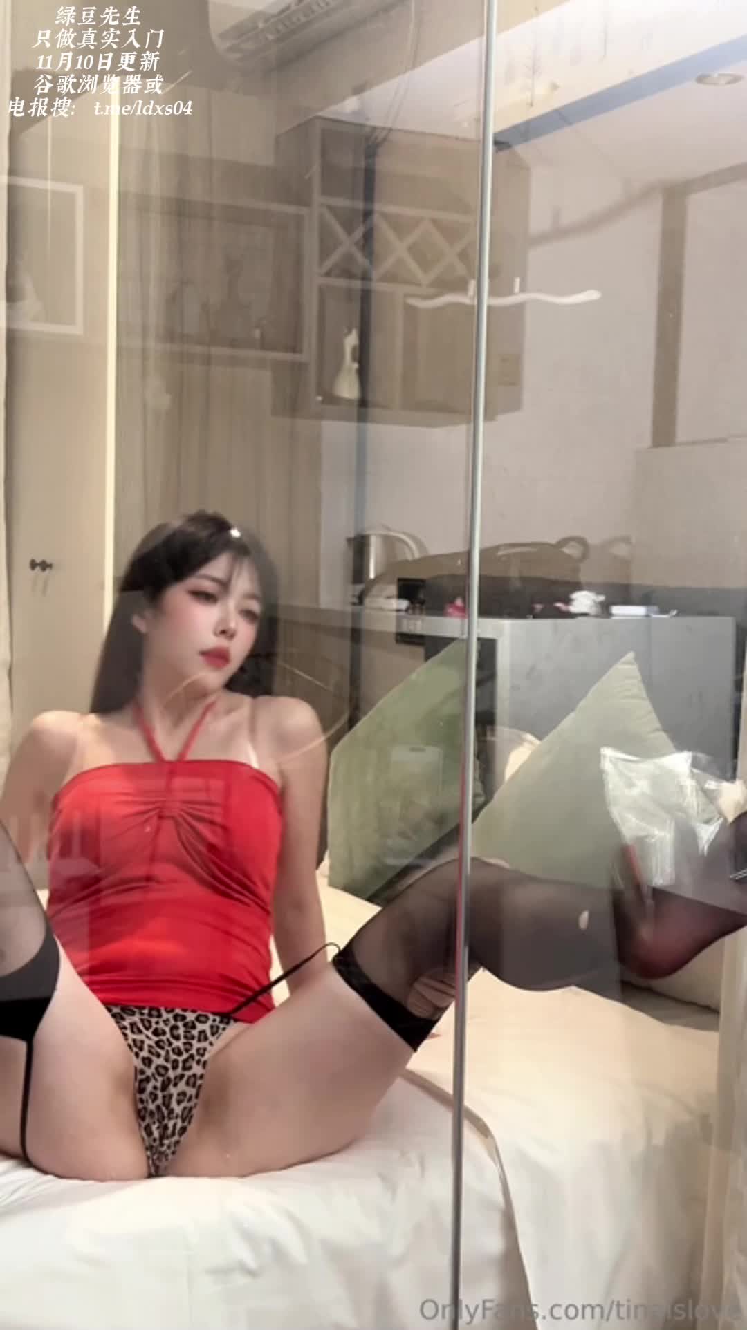 2048.vip-极品超美御姐母狗-沈思缪-首次直播被狂操让万人粉丝齐射