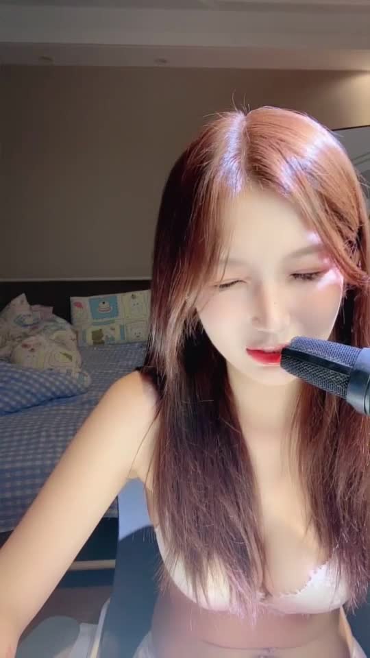 2048.vip-极品身材顶级白领下海 完胜明星“熙酱”最美舞者~魔鬼身材~全裸抠逼