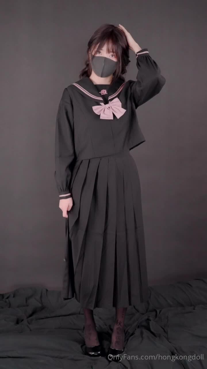 2048.vip-爆红的超甜美少女 玩偶姐姐 最新私信上下集,用水灵灵的眼睛盯着镜头展示口交,穿着JK 黑丝疯狂爱抚自己的粉嫩骚逼