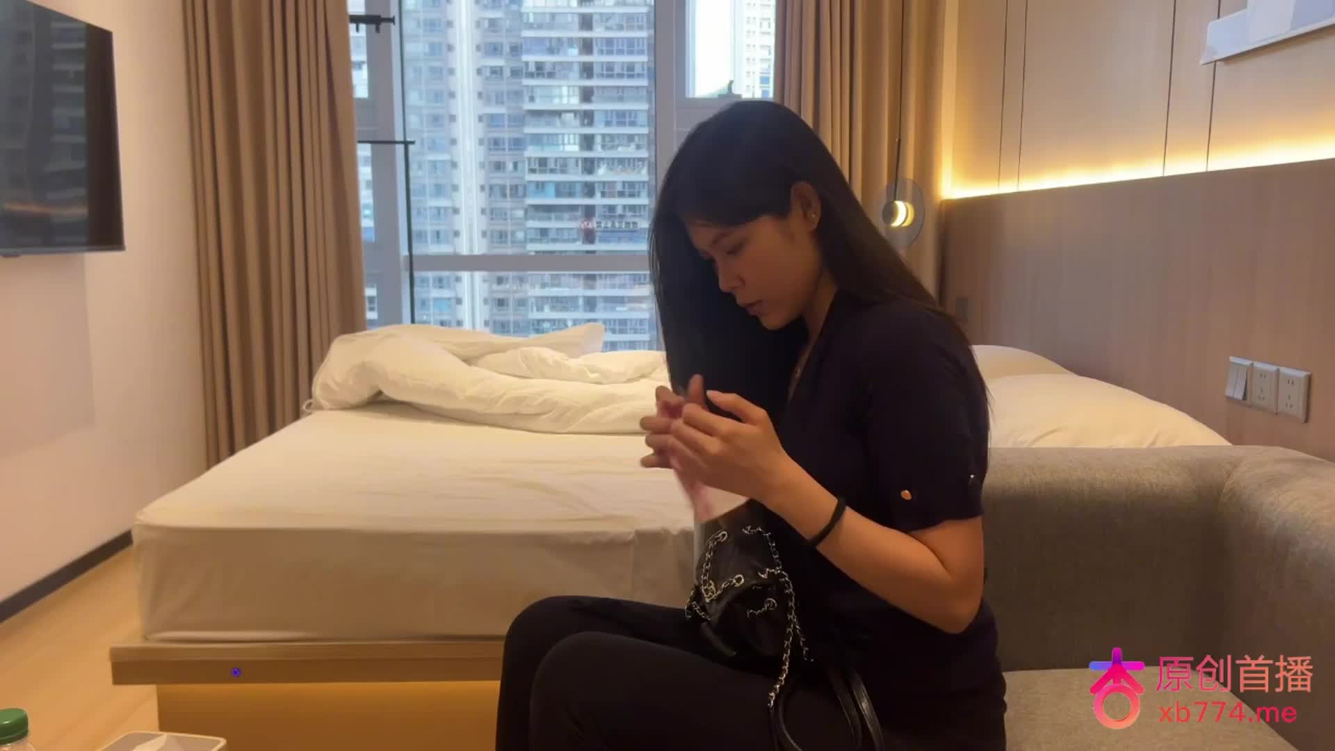 2048.vip-探花【鲁班7号】3000约了一个178身高的模特还是天然白虎下面一点毛都没有颜值高大长腿做的时候有种开大车感觉