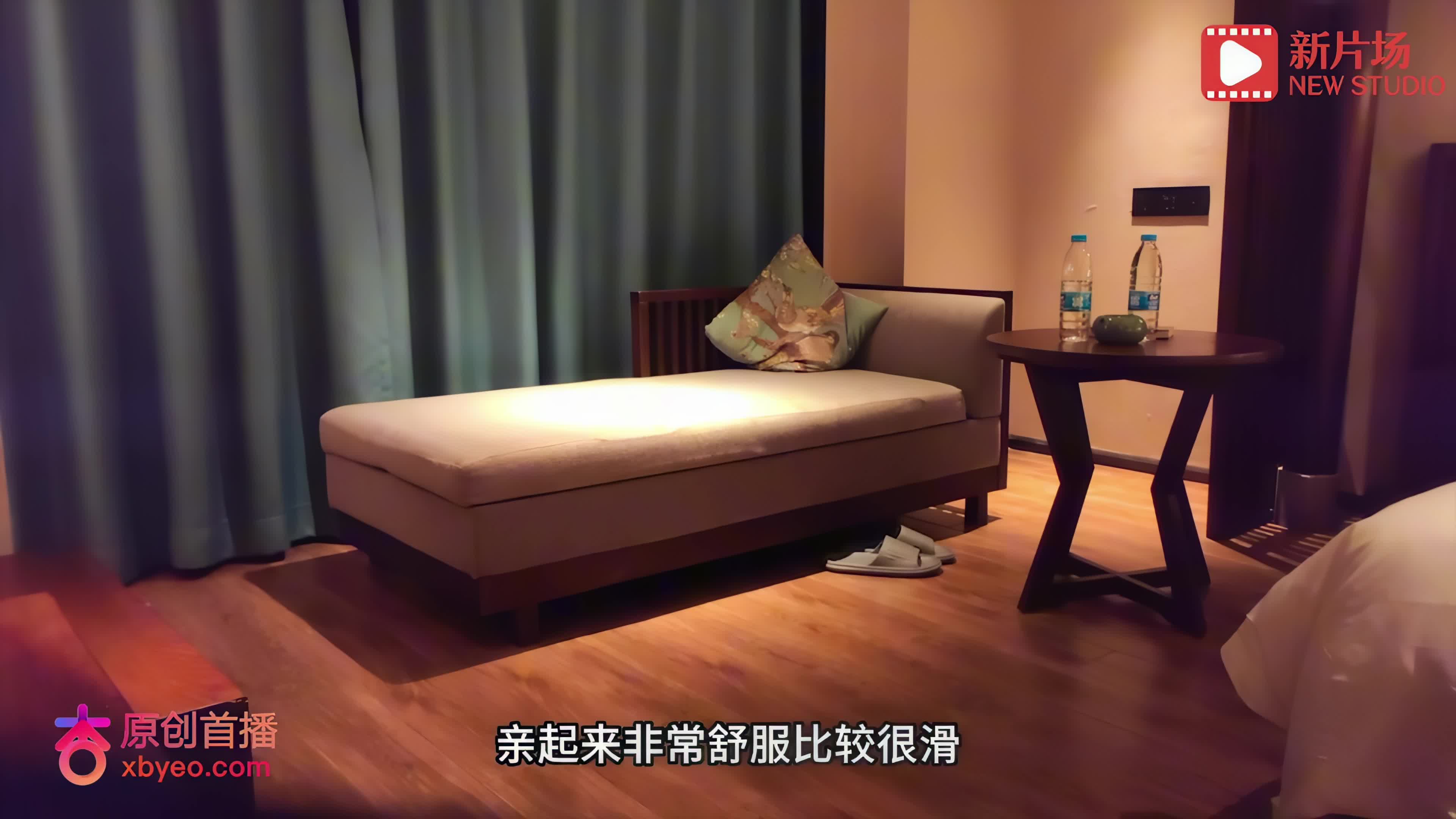 2048.vip-AI增强】杏吧陆小凤探花3000约的高颜值靓妹 把她的双腿放到肩上狠操