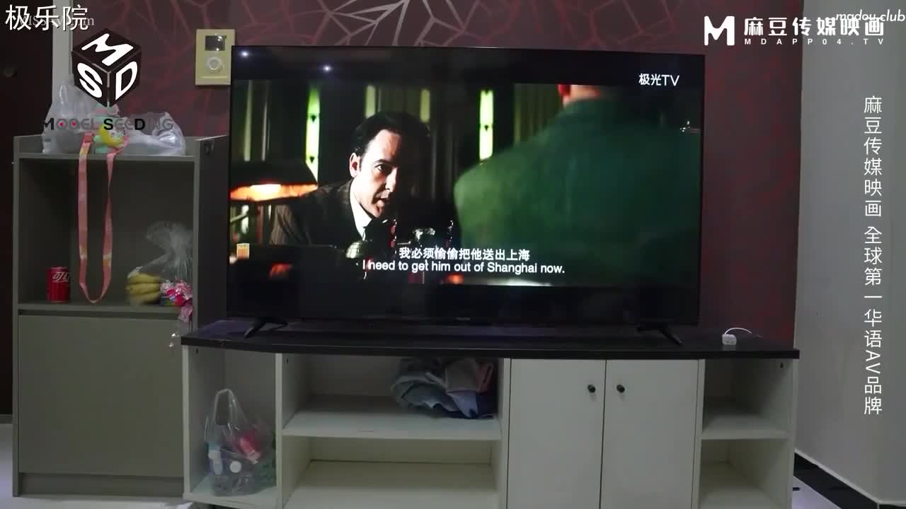 精品短片巨乳按摩惹火上身 嫂子的情欲手法外阴都已经黑的不成样了 没想到里面还是暗红色 建议女主把阴毛刮一下#纹身 #反差 #大奶 #打桩 #内射