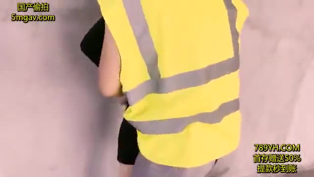 #巨乳 #偷情 #大戰 #性欲 #吃奶鯨魚民工天頂大戰經理性欲超强难忘偷情体验