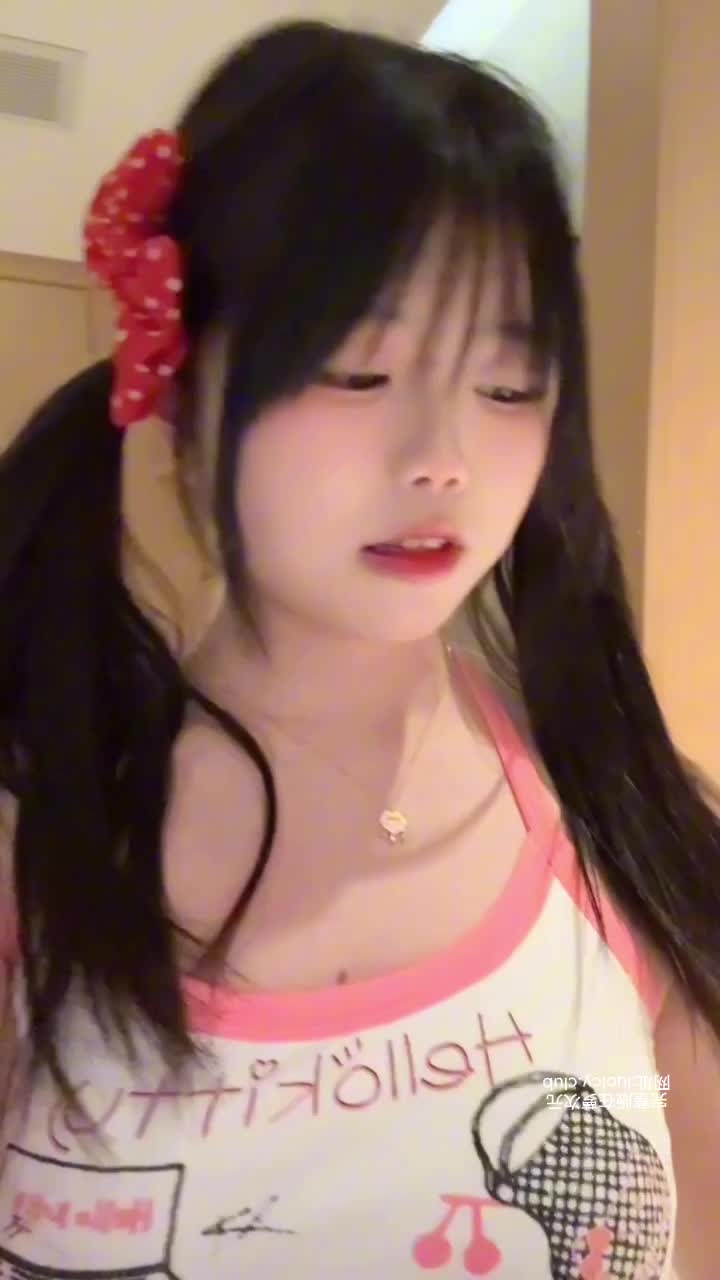 抖音幸酱双马尾萝莉自慰福利订阅合集完整视频内部群观看#福利姬 #萝莉 #反差 #白虎 #cos #幸酱