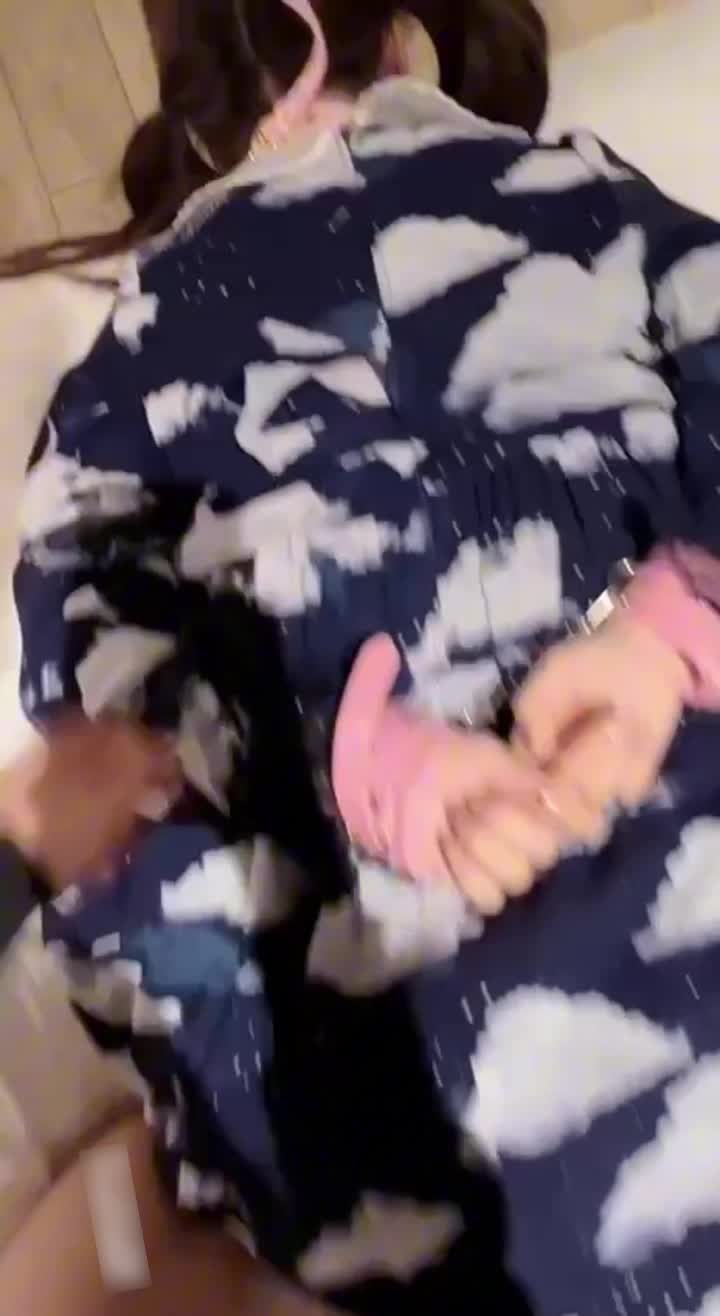 清纯颜值嫩妹『优米』新作 Cos洛丽塔捆绑调教，白丝JK啪啪后入 压肏抽插侧入夹腿爆肏完整视频内部群观看 点击进入内部群#福利姬 #白虎 #萝莉 #反差 #cos #优米