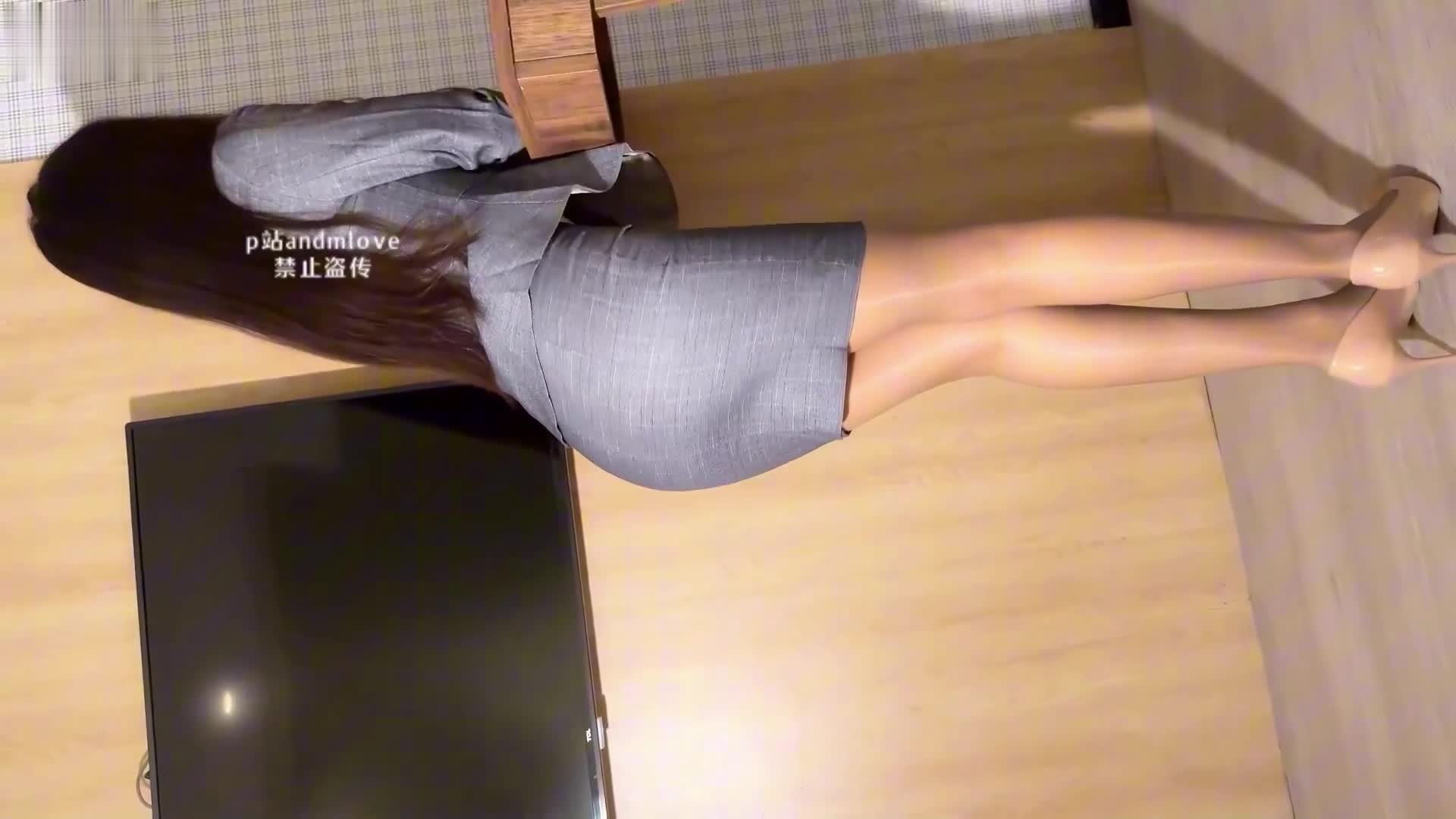 2048.vip-极品国人大奶肥臀御姐 andmlove 骚货女秘书为了晚上不加班勾引老板,穿着经典ol套开档油亮黑丝被各种猛操