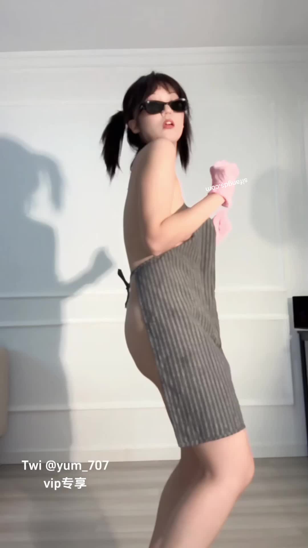 顶级女神玉米9月裸舞视频合集#福利姬 #白虎 #反差 #萝莉 #cos #玉米