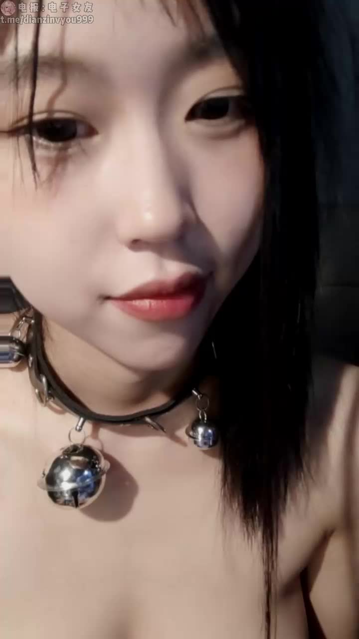 萝莉小羊 ️绝美校花女神，跳蛋裸舞，道具自慰#国产主播 #萝莉小羊 #校花 #裸舞 #自慰