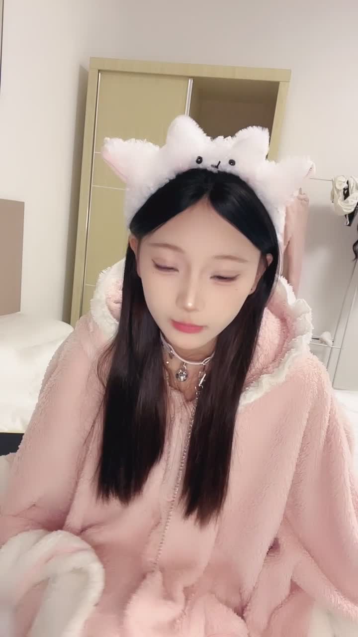 2048.vip-超级漂亮！顶级校花！迷死人啦~【极品姐妹】道具自慰！爽