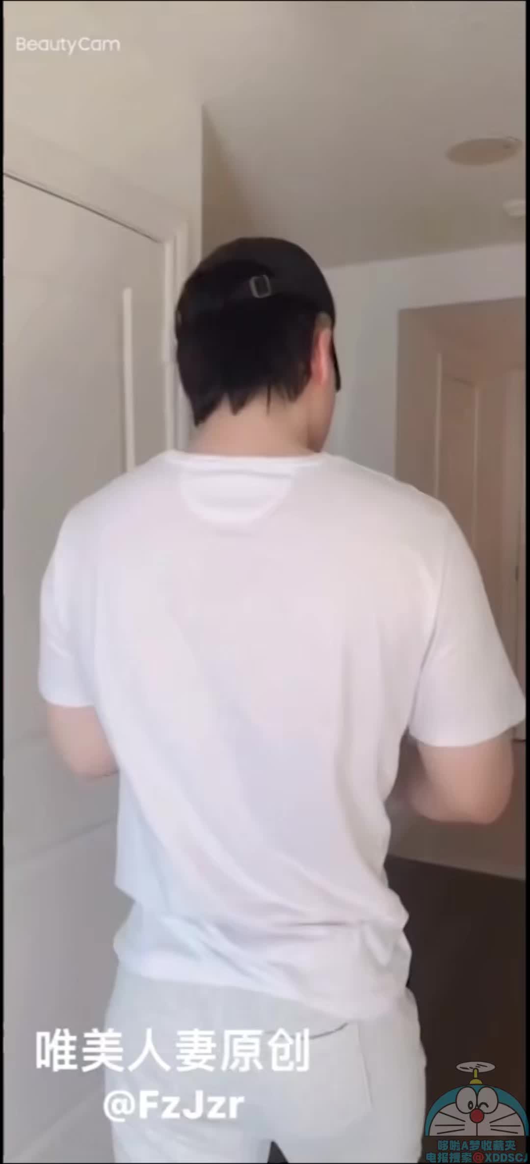 #人妻唯美人妻 · 风韵犹存 ： 与两个下属的不隐之情，上司太性感，遭遇强奸内射！