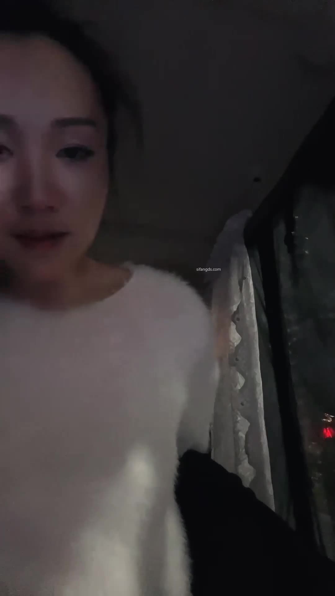 2048.vip-泡泡马】白领御姐~! 白皙身材~户外刺激车震~无套啪啪