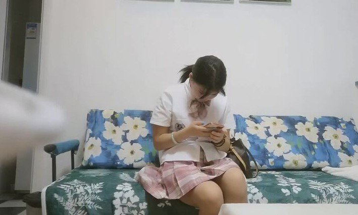 吃瓜,爆料约战JK制服小萝莉，肉肉身材听话配合度高，大显神威疯狂蹂躏